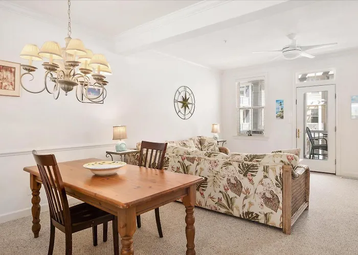 Holiday home Beautiful 4 Bedroom Townhouse In Sunset Island! *