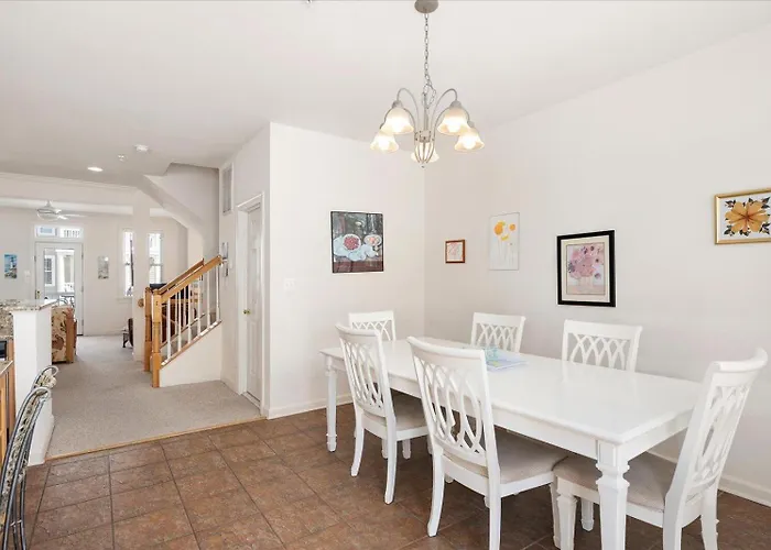 Holiday home Beautiful 4 Bedroom Townhouse In Sunset Island!