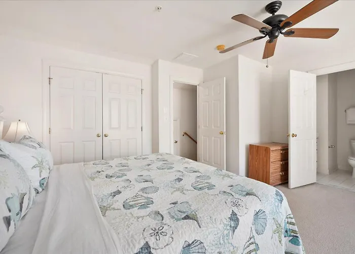 Holiday home Beautiful 4 Bedroom Townhouse In Sunset Island!