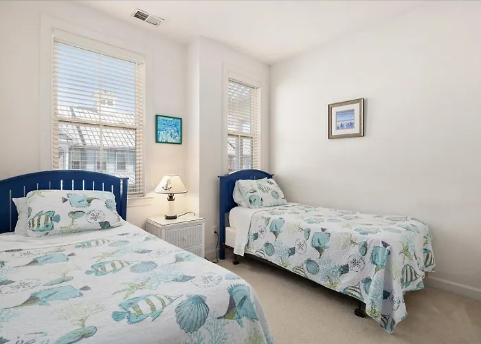 Holiday home Beautiful 4 Bedroom Townhouse In Sunset Island!