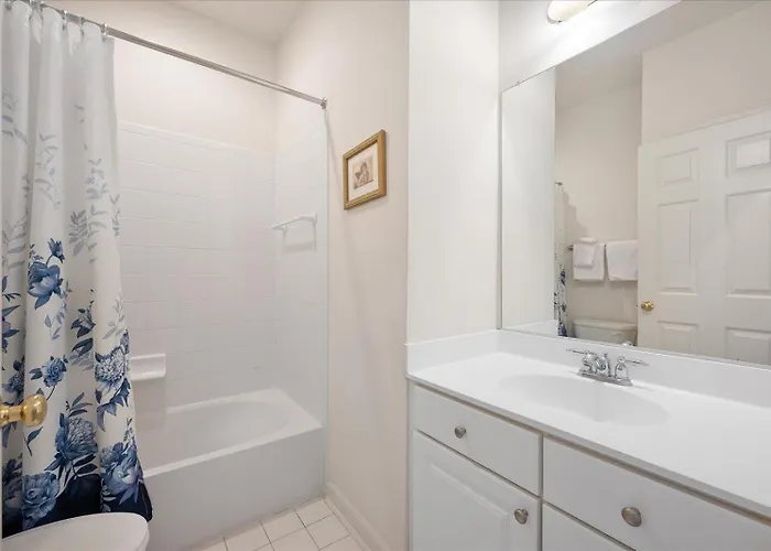 Beautiful 4 Bedroom Townhouse In Sunset Island! Holiday home Ocean City